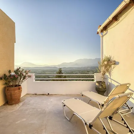 Serenity View - Traditional Village Holiday home Kouses