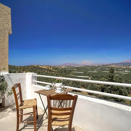 Serenity View - Traditional Village Holiday home Kouses