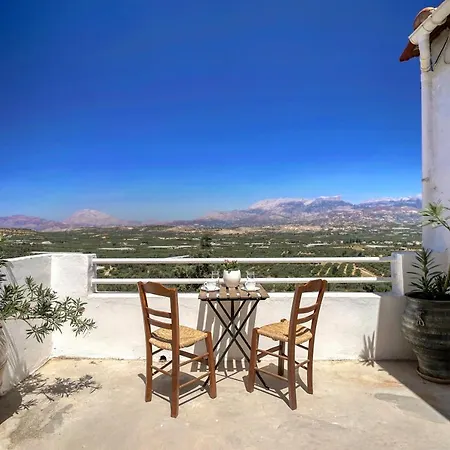 Serenity View - Traditional Village Holiday home Kouses