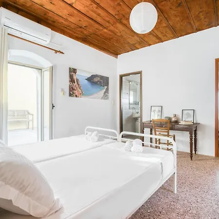 Holiday home Serenity View - Traditional Village