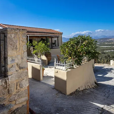 Serenity View - Traditional Village Holiday home Kouses