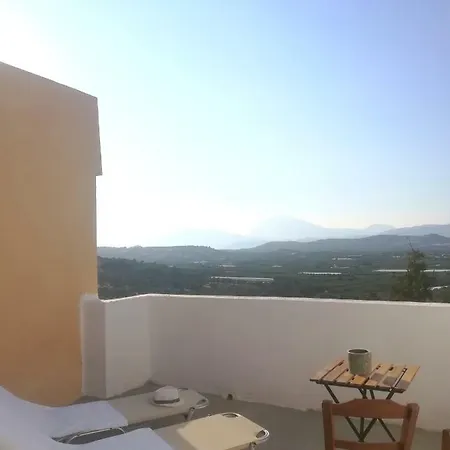 Serenity View - Traditional Village Holiday home